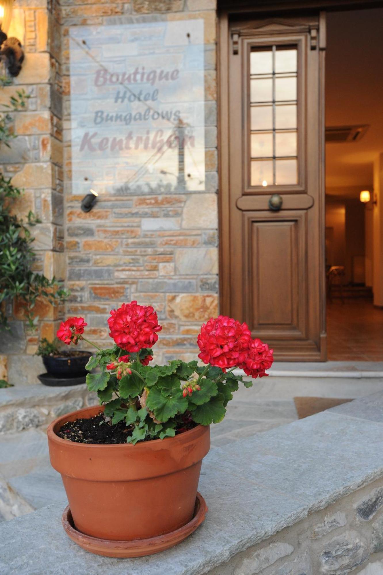 Boutique Hotel Kentrikon & Bungalows Agios Ioannis  Экстерьер фото